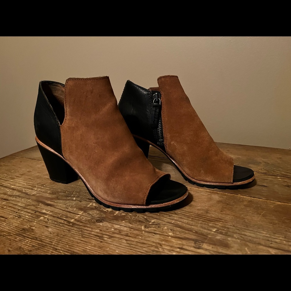 Sorel Tan and Black Booties